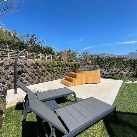 Borgo Cantagallo Casa Olivia 2 * Tremosine