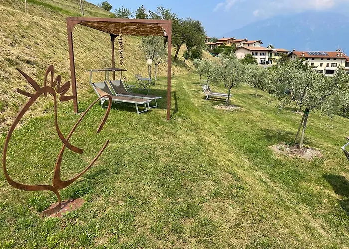 Casa de Férias Borgo Cantagallo Casa Olivia 2 *